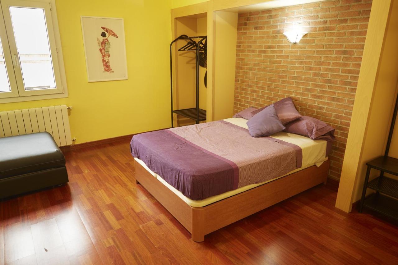 La Casa De La Biblioteca Apartment Camprodon Bagian luar foto